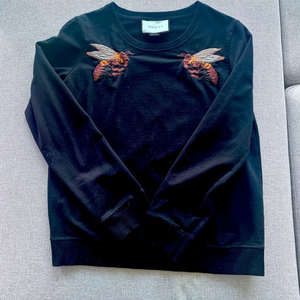 Gucci women sweatshirt with bees. SS 2016 collection.